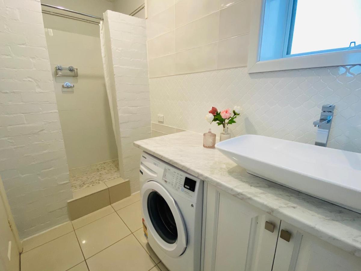 The Wheelhouse - 2Br Waterfront Apt In Town Lakes Entrance Exterior photo